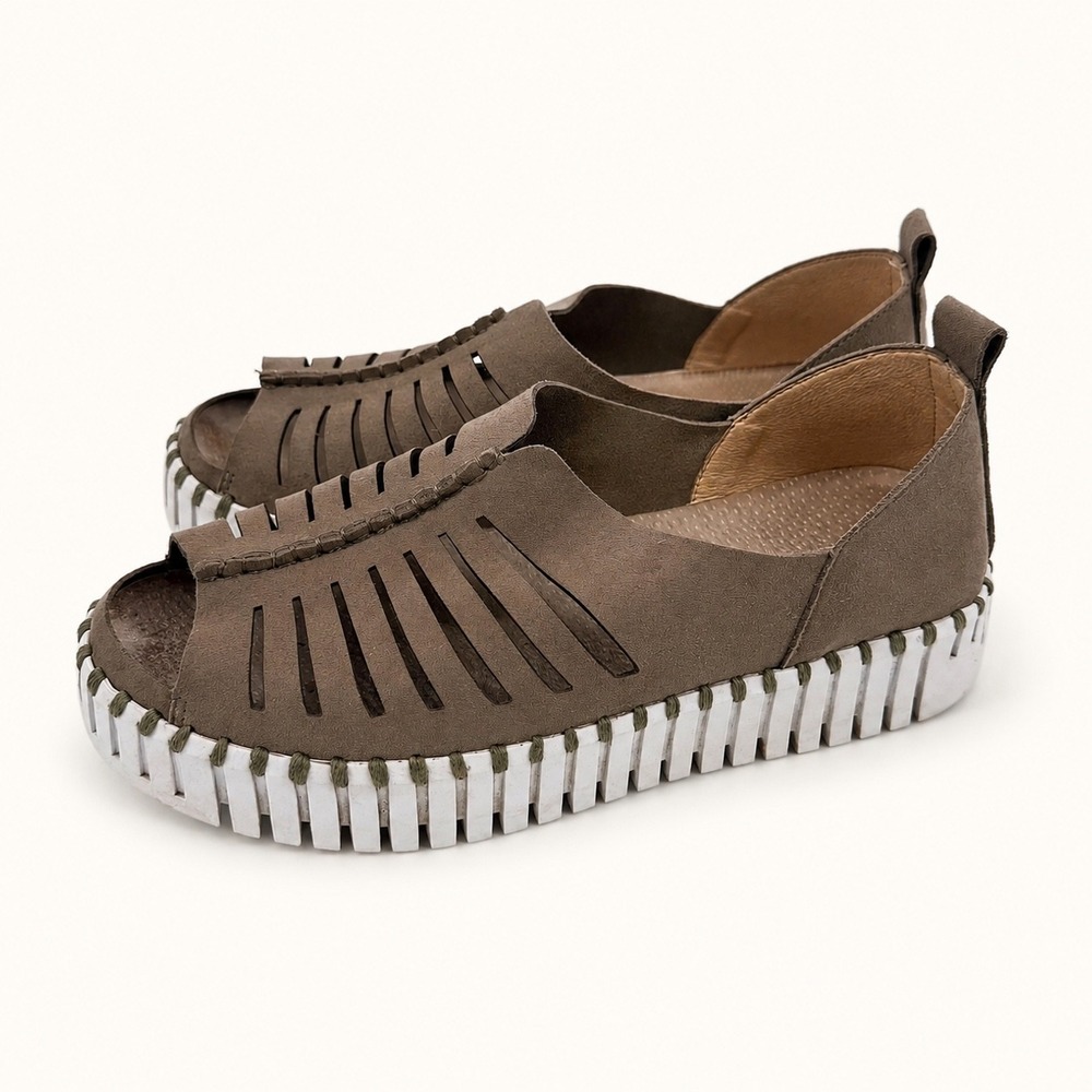 Ilse Jacobsen Women 37 Platform Tulip Sandals Peep Toe Laser Cut Suede Taupe